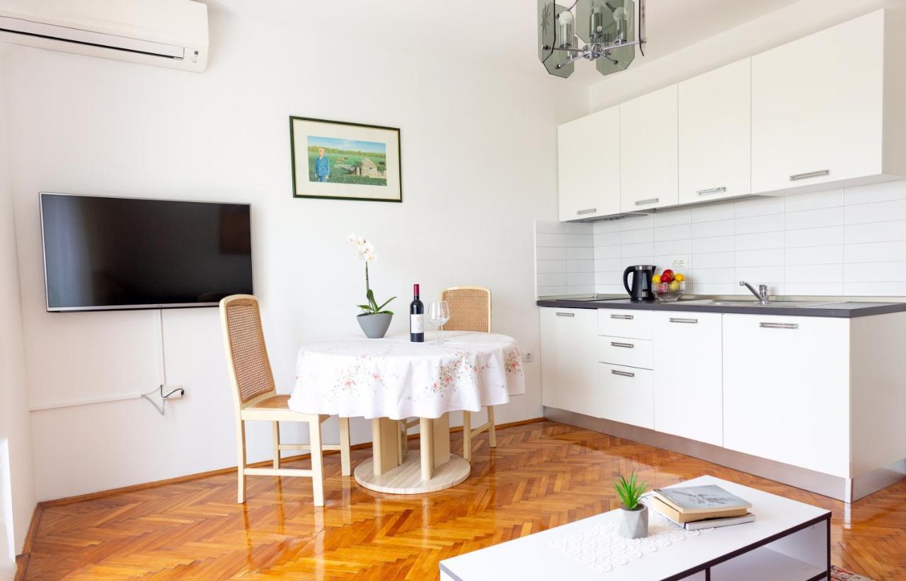 Apartment Centener Ровинь Экстерьер фото