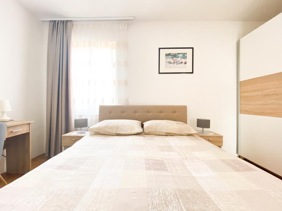 Apartment Centener Ровинь Экстерьер фото