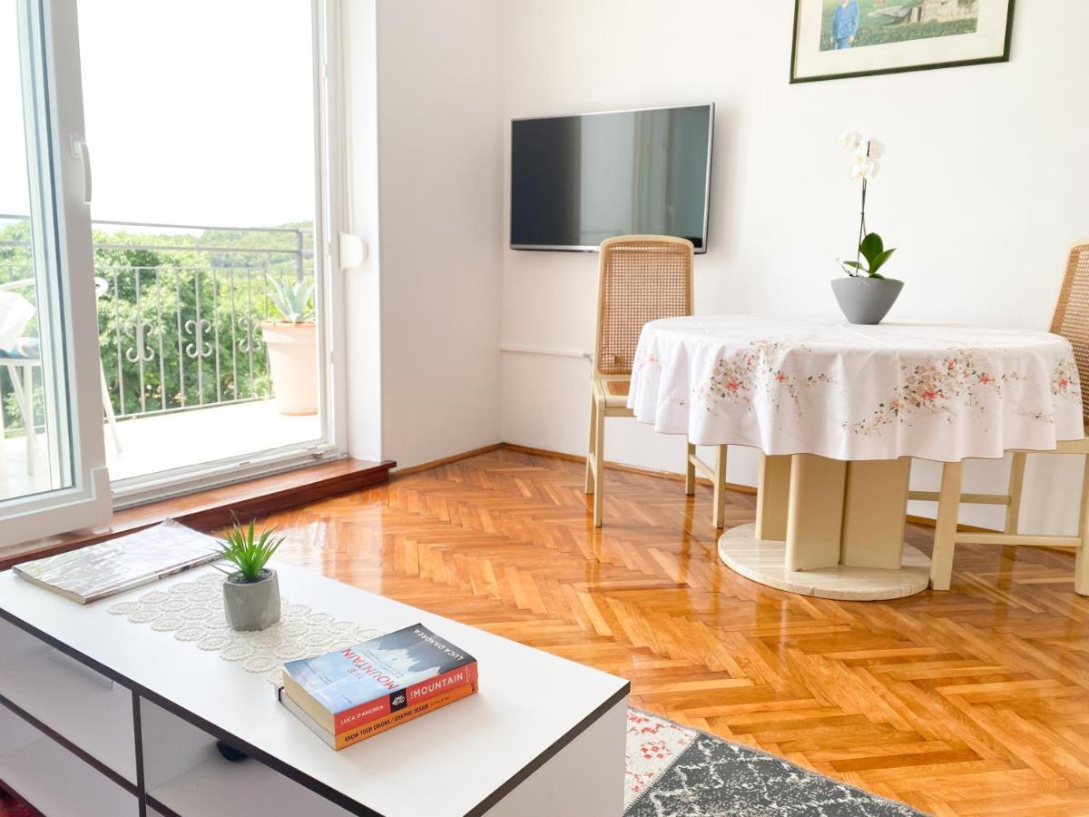 Apartment Centener Ровинь Экстерьер фото