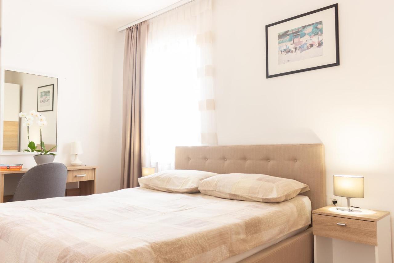 Apartment Centener Ровинь Экстерьер фото